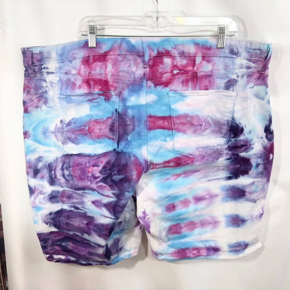 Gloria Vanderbilt Plus Size 24W Shorts Handmade Tie Dye Denim Purple Pink 928 - Picture 2 of 12